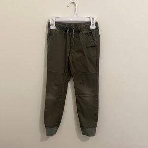 Set of 3- Cat & Jack boys pants, size 5T